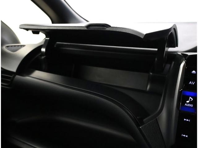 ヴォクシー ＺＳ　煌ＩＩＩ　プリクラッシュ　スマートキ　アイスト　ＤＶＤ再生機能　記録簿付き　横滑り防止装置　ナビＴＶ　アルミ　三列シート　ＷＡＣ　盗難防止　オートエアコン　キーレス　ＥＴＣ装備　パワステ　メモリナビ　クルコン（13枚目）