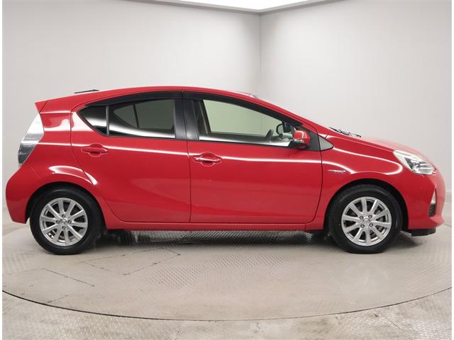 アクア S スマートキープッシュスタート キーレスエントリ イモビ ナビ&TV オートエアコン デュアルエアバック ESC Bカメラ パワーウィンドウ AUX端子 ETC DVD再生可能 アルミホイール SRS(4枚目)