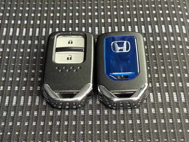 ヴェゼル ハイブリッドＺ・ホンダセンシング　純正メモリーナビ　フルセグＴＶ　バックカメラ　ＬＥＤヘッドライト　前後ドラレコ　シートヒーター　サイドカーテンエアバック　コンフォートビューパッケージ　ＬＥＤフォグ　コンビシート　レーダーサポート（22枚目）