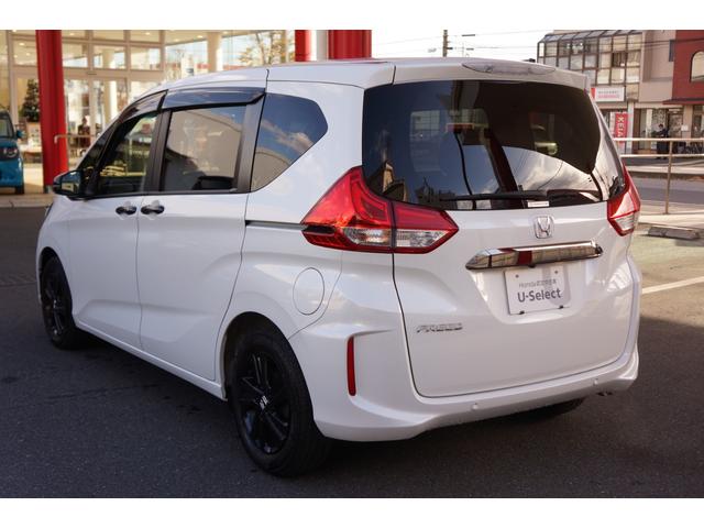 フリード Ｇブラックスタイル　ワンオーナー／前後ドラレコ／メモリーナビ／ＥＴＣ２．０／アルミホイール　両電動スライドドア　ＵＳＢ接続　バックモニター　ドラレコ付き　フルセグテレビ　ＬＥＤヘッドライト　ＤＶＤ再生可能　スマートキー（10枚目）