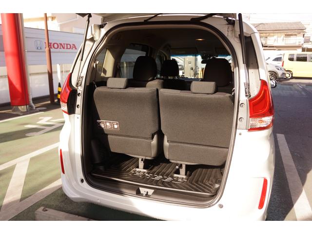 フリード Ｇブラックスタイル　ワンオーナー／前後ドラレコ／メモリーナビ／ＥＴＣ２．０／アルミホイール　両電動スライドドア　ＵＳＢ接続　バックモニター　ドラレコ付き　フルセグテレビ　ＬＥＤヘッドライト　ＤＶＤ再生可能　スマートキー（12枚目）