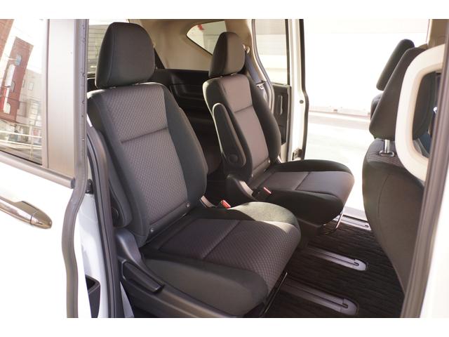 フリード Ｇブラックスタイル　ワンオーナー／前後ドラレコ／メモリーナビ／ＥＴＣ２．０／アルミホイール　両電動スライドドア　ＵＳＢ接続　バックモニター　ドラレコ付き　フルセグテレビ　ＬＥＤヘッドライト　ＤＶＤ再生可能　スマートキー（17枚目）