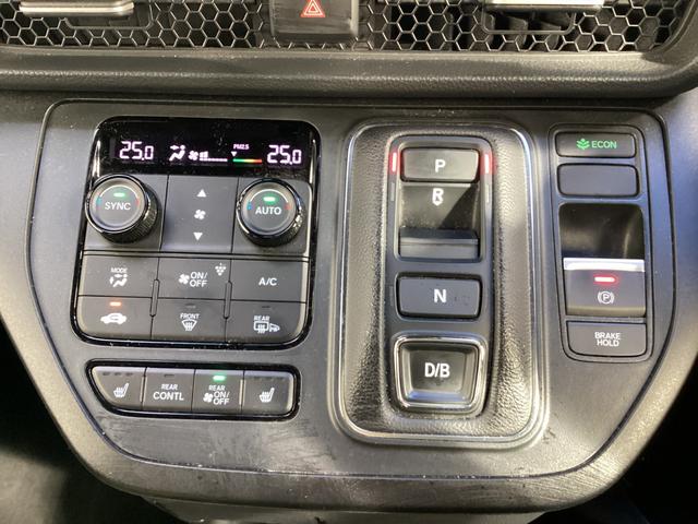 ステップワゴン ｅ：ＨＥＶスパーダ　純正１１．４インチメモリーナビ　マルチビューカメラ　ＥＴＣ　シートヒータ　両側電動スライドドア　１オーナー　マルチカメラ　デュアルエアコン　フルオートエアコン　ＥＳＣ　オートライト　キーフリー　イモビ（16枚目）