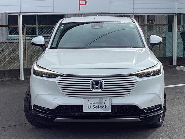 ヴェゼル ｅ：ＨＥＶＺ　衝突回避支援ブレーキ機能　１オナ　スマキ　フルオートエアコン　Ｄレコ　エアバッグ　両席エアバック　Ｒカメ　記録簿付　パワーウィンドウ　ＬＥＤランプ　ソナー　クルーズＣ　ナビ＆ＴＶ　禁煙（5枚目）