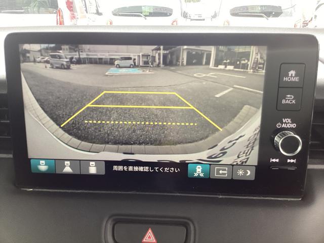 ヴェゼル ｅ：ＨＥＶＺ　衝突回避支援ブレーキ機能　１オナ　スマキ　フルオートエアコン　Ｄレコ　エアバッグ　両席エアバック　Ｒカメ　記録簿付　パワーウィンドウ　ＬＥＤランプ　ソナー　クルーズＣ　ナビ＆ＴＶ　禁煙（10枚目）