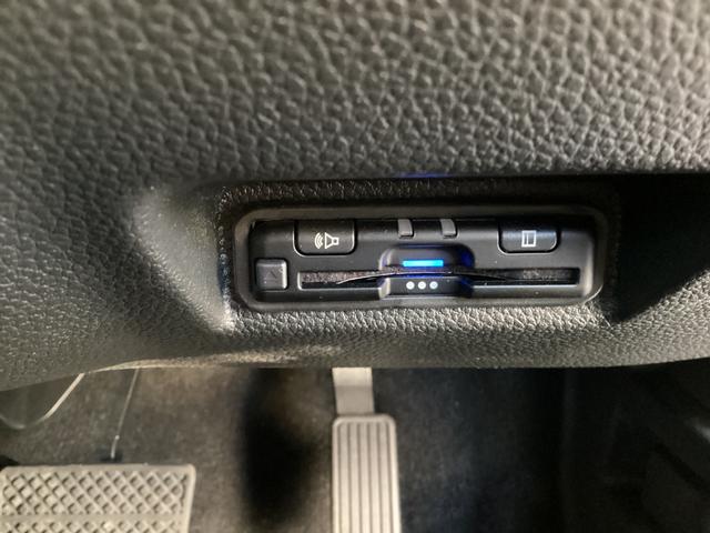 ＷＲ－Ｖ Ｚ＋ブラックスタイル　ギャザズ９インチメモリーナビ　ＥＴＣ　バックカメラ　パドルシフト　アルミホイール　オートクルーズコントロール　クリアランスソナー　ＬＥＤヘッドランプ　フルセグ　盗難防止システム　衝突被害軽減システム（6枚目）