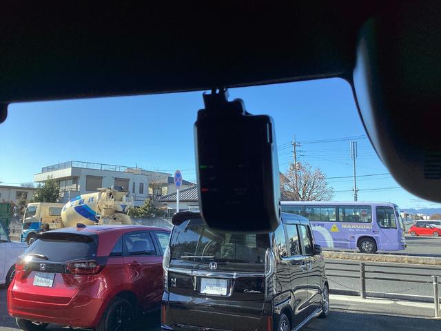 N-BOXカスタム ベースグレード 純正8インチメモリーナビ ETC バックカメラ シートヒーター 左電動スライドドア アルミホイール USB接続 CMBS Dレコ 禁煙 1オーナー オートエアコン スマートキ LED 盗難防止装置(8枚目)