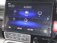 ギャザズ１０インチメモリーナビ（ＶＸＵ−１９７ＳＷｉ）を装着しております。ＡＭ、ＦＭ、ＣＤ、ＤＶＤ再生、Ｂｌｕｅｔｏｏｔｈ、音楽録音再生、フルセグＴＶがご使用いただけます。 4