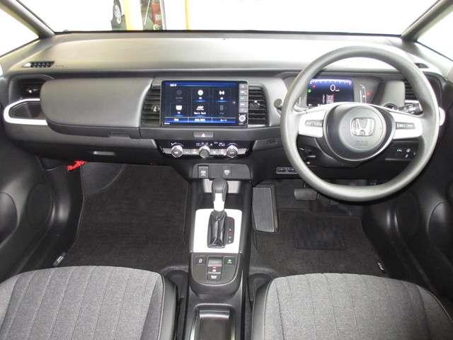 ホーム 当社試乗車 純正9インチナビBluetooth ETC(11枚目)