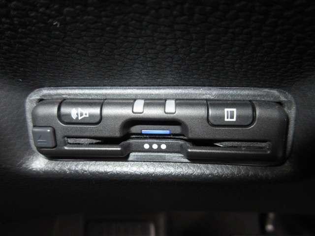 ホーム 当社試乗車 純正9インチナビBluetooth ETC(12枚目)