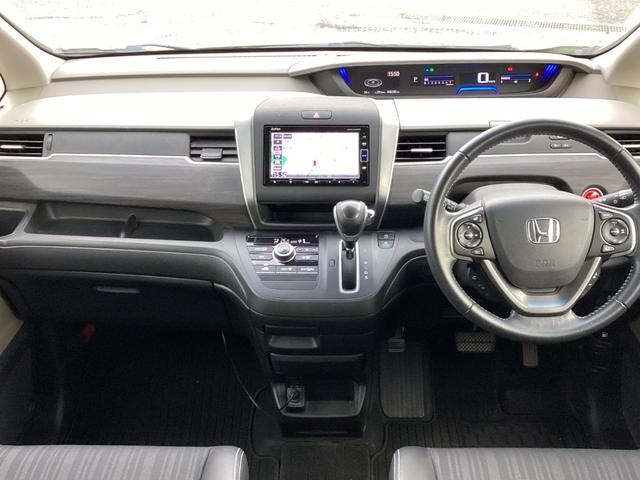 フリード G・ホンダセンシング 純正ナビ リヤカメラ ETC フルセグ 社外ドラレコ ホンダセンシング アクティブクルーズコントロール LEDライト 両側電動スライドドア 整備点検記録簿(2枚目)