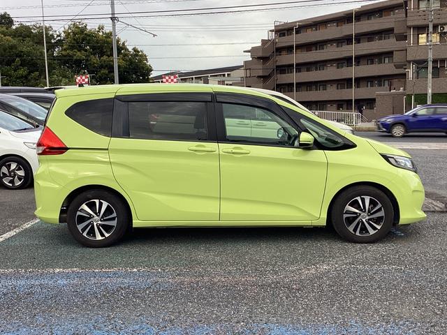 フリード G・ホンダセンシング 純正ナビ リヤカメラ ETC フルセグ 社外ドラレコ ホンダセンシング アクティブクルーズコントロール LEDライト 両側電動スライドドア 整備点検記録簿(9枚目)