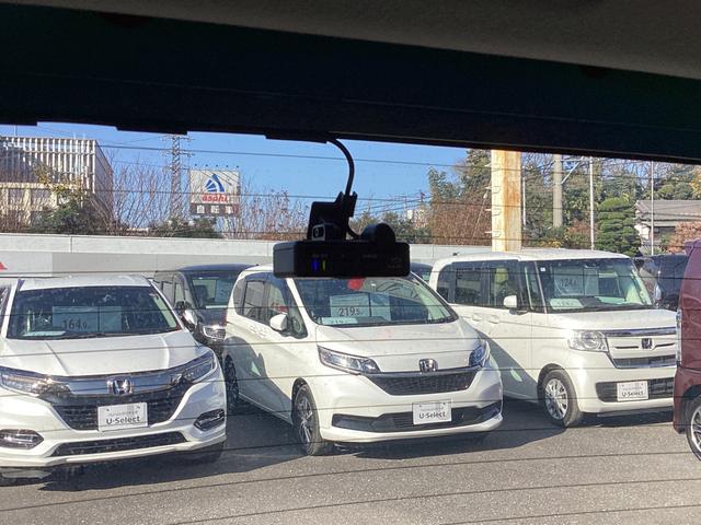 フリード Ｇ・ホンダセンシング　Ｆセグ　追突被害軽減ブレーキ　ｉストップ　Ｗエアバッグ　パワーウィンドウ　１オ－ナ－　アクティブクルーズコントロール　スマートキ　カラーバックモニター　禁煙　ＶＳＡ　エアコン（7枚目）