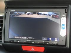 ナビゲーションはギャザズメモリーナビ（ＶＸＭ−１５５ＶＳｉ）を装着しております。ＡＭ、ＦＭ、ＣＤ、ＤＶＤ再生、Ｂｌｕｅｔｏｏｔｈ、ワンセグＴＶがご使用いただけます。初めて訪れた場所でも安心ですね！ 4