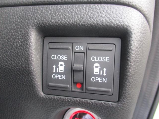 Ｎ－ＢＯＸカスタム Ｇ・Ｌターボホンダセンシング　Ｗパワスラ　盗難防止　パワーウインドウ　エアバッグ　カーテンエアバッグ　地デジフルセグＴＶ　タ－ボ　リヤカメラ　前席シートヒーター　ナビＴＶ　ＶＳＣ　ＵＳＢ接続　スマキ（12枚目）