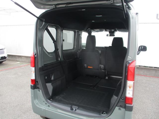 Ｎ－ＶＡＮ ファン　届出済未使用車　ＬＥＤヘッドライト　衝突軽減ブレーキ　運転席助手席エアバッグ　パワステ　パワーウィンドウ　衝突軽減装置　キーレスエントリー　ＬＥＤヘッドランプ　オートクルーズコントロール　スマートキー（7枚目）