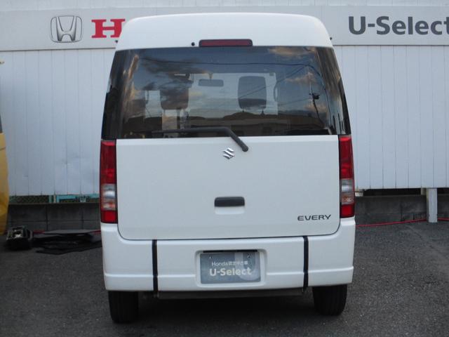 リア周りのお写真です。