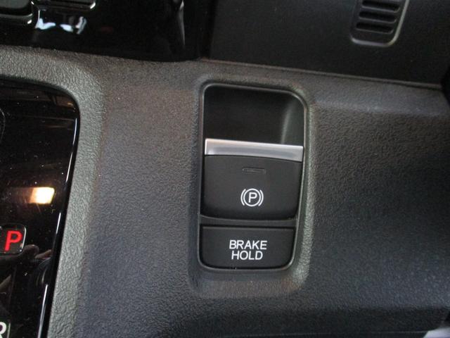 Ｎ－ＢＯＸカスタム ターボ　・雹害車　純正ナビ．ＥＴＣ．両側電動スライドドア．ＬＥＤヘッドライト　１オナ　衝突被害軽減　キーフリー　Ｐセンサー　ＥＳＣ　パワステ　両席エアバック　サイドエアバッグ　ターボ車　ＵＳＢ接続　スマキー（5枚目）