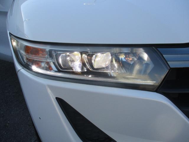 Ｓ６６０ β　センターディスプレイ．バックカメラ．Ｂｌｕｅｔｏｏｔｈ　Ｗエアバック　アイドリングストップ　ＬＥＤ　サイドエアバッグ　パワーウインドウ　運転席エアバッグ　ＥＴＣ　オートエアコン　キーレス　ターボ（13枚目）