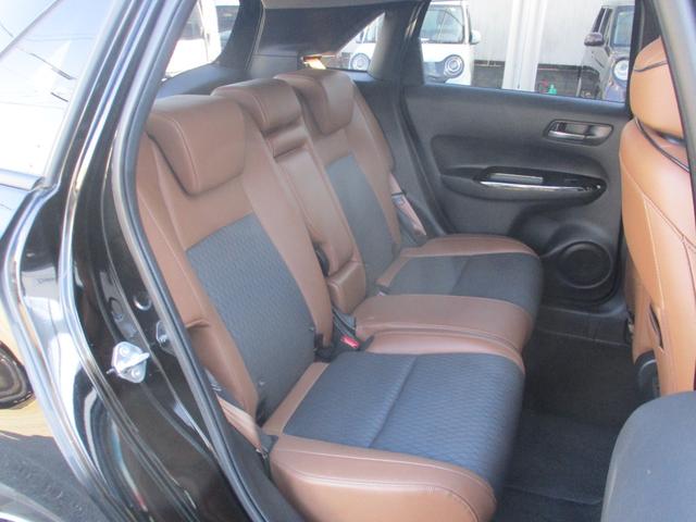 フィット ｅ：ＨＥＶリュクス　純正ナビ．ドラレコ前後．ＥＴＣ．電子パーキング　誤発進抑制機能　Ｉオーナー　リアカメラ　ＥＴＣ付　ＬＥＤ　シートヒーター　クルーズコントロール　ドライブレコーダー　ＤＶＤ　ＶＳＡ　フルセグ　キーレス（9枚目）