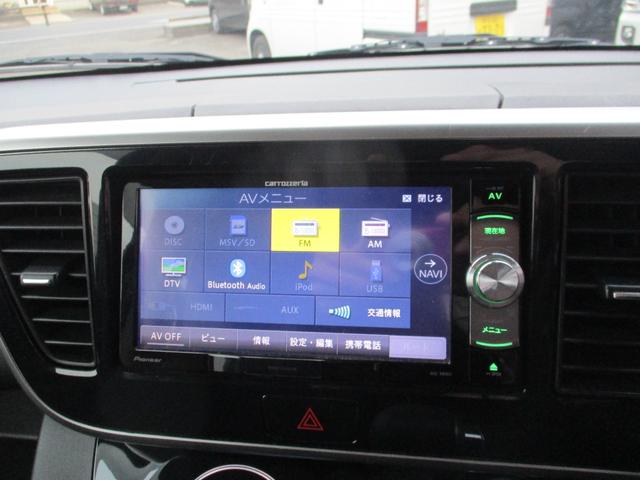 デイズルークス ＸＶセレクション　ＤＶＤ再生可能　踏み間違い衝突防止　Ｗ電動ドア　スマキー　ＵＳＢ接続　ナビＴＶ　盗難防止　地デジＴＶ　横滑防止　バックカメラ　キーフリー　サイドカメラ　ドライブレコーダー　ＡＢＳ（4枚目）