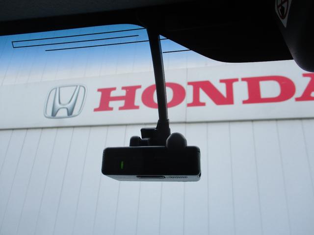 スペーシアカスタム ＸＳターボ　純正ナビ．ＥＴＣ．全方位カメラ．両側電動スライドドア．ドラレコ　キーレス　アラウンドビューモニター　スマキー　パワーステアリング　オートクルーズコントロール　横滑り防止機能　ワンセグ　Ｂカメラ　ＵＳＢ（6枚目）