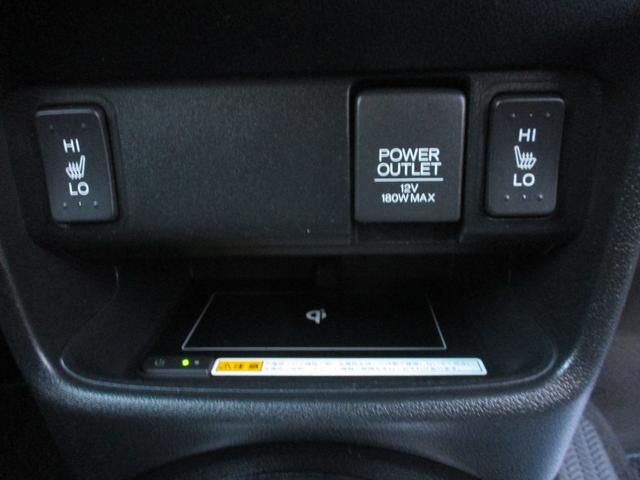 Ｎ－ＢＯＸスラッシュ Ｘ・ターボパッケージ　純正ナビ．サウンドマッピング．ＥＴＣ．ドラレコ前後．電子パーキング．　リアカメラ　シートヒーター　ターボ車　横滑り防止　ＥＴＣ付き　ＤＶＤ　キーフリー　パワーステアリング　オートエアコン（7枚目）