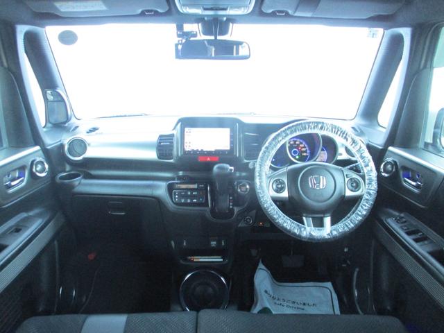 Ｎ－ＢＯＸスラッシュ Ｘ・ターボパッケージ　純正ナビ．サウンドマッピング．ＥＴＣ．ドラレコ前後．電子パーキング．　リアカメラ　シートヒーター　ターボ車　横滑り防止　ＥＴＣ付き　ＤＶＤ　キーフリー　パワーステアリング　オートエアコン（8枚目）