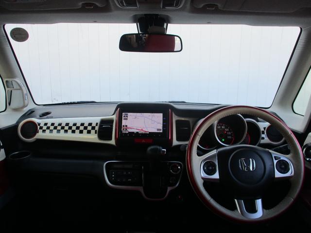 �C���p�l����̂��ʐ^�ł��B�@���E���L���^�]�����₷���Ȃ��Ă���܂��B