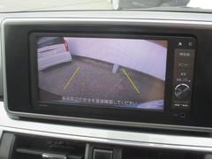 バックカメラで駐車が苦手な方も安心です。 3