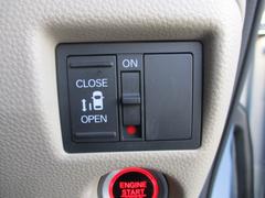 ��¦��ư���饤�ɥɥ��ˤʤäƤ���ޤ��� 5