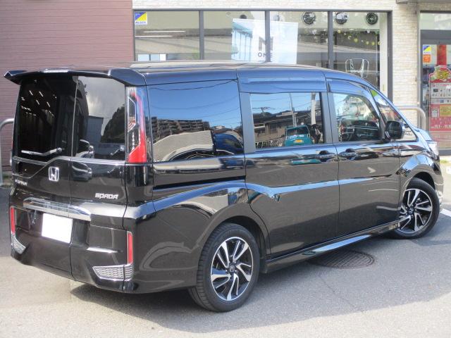 ステップワゴンスパーダ スパーダホンダセンシング　純正９インチナビ　９インチリアモニター純正フリップダウンモニター　７人乗り　ＬＥＤヘッドライト　　ＥＴＣ　両側電動スライドドア　純正アルミホイール　ワンオーナー　ＬＫＡ　盗難防止　助手席エアバッグ（2枚目）
