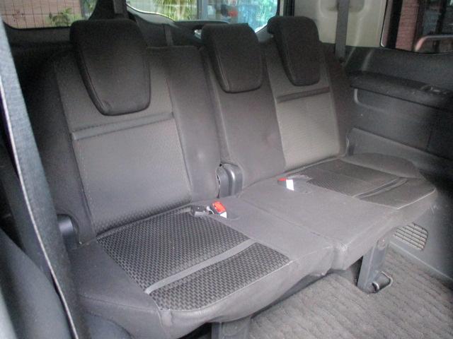 ステップワゴンスパーダ スパーダホンダセンシング　純正９インチナビ　９インチリアモニター純正フリップダウンモニター　７人乗り　ＬＥＤヘッドライト　　ＥＴＣ　両側電動スライドドア　純正アルミホイール　ワンオーナー　ＬＫＡ　盗難防止　助手席エアバッグ（5枚目）