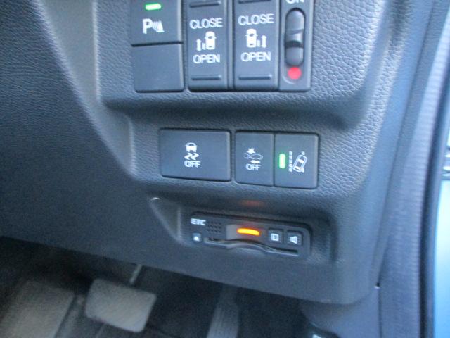 フリード G・ホンダセンシング 純正ナビ・ナビ・フロントセンサー・ホンダセンシング・2列目ベンチシート・両側パワースライドドア・スマートキー・LEDヘッドライト・アクティブコーナリングライト・センターテーブル・Sパッケージ Fセグ(16枚目)