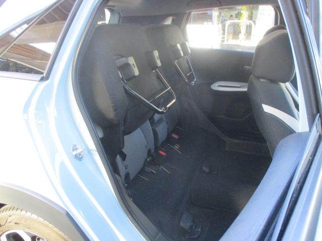 フィット ｅ：ＨＥＶクロスター　ＨｏｎｄａＳＥＮＳＩＮＧ・純正９インチナビ・純正ドライブレコーダー前後・ＥＴＣ２．０車載器・フルＬＥＤヘッドライト・純正アルミホイール・リアカメラ・ワンオーナー　ｂｌｕｅｔｏｏｔｈ　ルーフレール（5枚目）