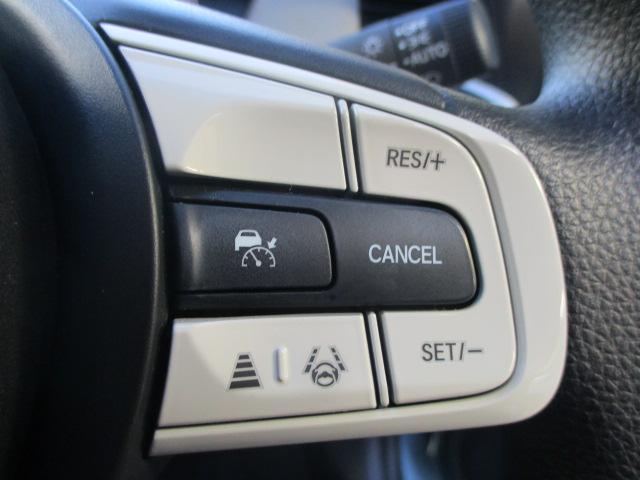 フィット ｅ：ＨＥＶクロスター　ＨｏｎｄａＳＥＮＳＩＮＧ・純正９インチナビ・純正ドライブレコーダー前後・ＥＴＣ２．０車載器・フルＬＥＤヘッドライト・純正アルミホイール・リアカメラ・ワンオーナー　ｂｌｕｅｔｏｏｔｈ　ルーフレール（12枚目）