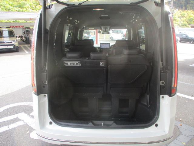 ステップワゴン ｅ：ＨＥＶスパーダ　ワンオーナー・純正ナビ・マルチビューＥＴＣ・ドラレコ・ブラインドスポット・両側電動スライドドア　１オーナー　マルチカメラ　デュアルエアコン　フルオートエアコン　ＥＳＣ　シートヒータ　オートライト（22枚目）