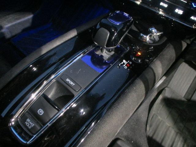 ヴェゼル ハイブリッドRS・ホンダセンシング ナビ・ETC・ホンダセンシング・運転席、助手席エアバック・サイドエアバック・サイドカーテンエアバック・運転席、助手席シートヒーター・LEDヘッドライト・LEDフォグライト・18インチアルミホイール(7枚目)