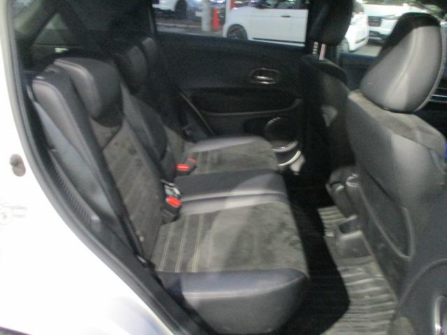 ヴェゼル ハイブリッドRS・ホンダセンシング ナビ・ETC・ホンダセンシング・運転席、助手席エアバック・サイドエアバック・サイドカーテンエアバック・運転席、助手席シートヒーター・LEDヘッドライト・LEDフォグライト・18インチアルミホイール(13枚目)