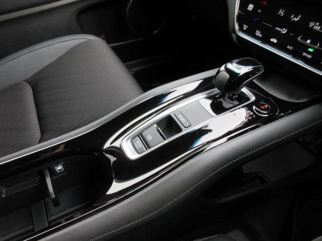 ハイブリッドZ・ホンダセンシング ・純正8型インターナビ・ハーフレザーシート・シートヒーター・運転支援システム・CMBS・ホンダセンシング・レーダークルーズ・リアクティブフォースペダル・SPORT・プラズマイオン・LEDライト・エアロ(28枚目)