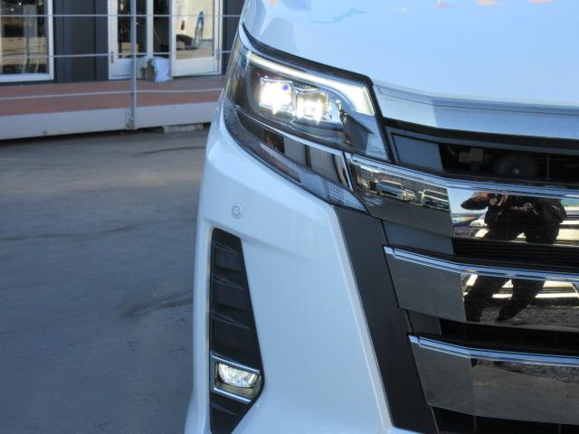 Si ダブルバイビー ・後期型 トヨタセーフティセンス ワンオーナー 黒半革 純正10型ナビ フルセグTV Bカメラ 両側自動ドア クルコン 先行車発進 i-stop サンシェード 純正16アルミ 前後コーナーセンサー(9枚目)