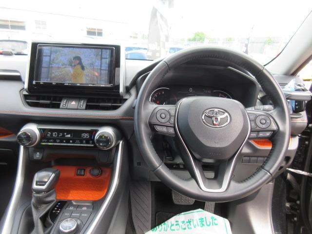 ＲＡＶ４ アドベンチャー　・大型サンルーフ　専用レザーシート　純正９型ナビ　フルセグＴＶ　Ｂカメラ　ＥＴＣ２．０　ＨＤＭＩ　純正１９アルミ　前後ソナー　ルーフレール　ＬＥＤライト　ＵＳＢ　Ｔセーフティセンス　ワンオーナー（22枚目）