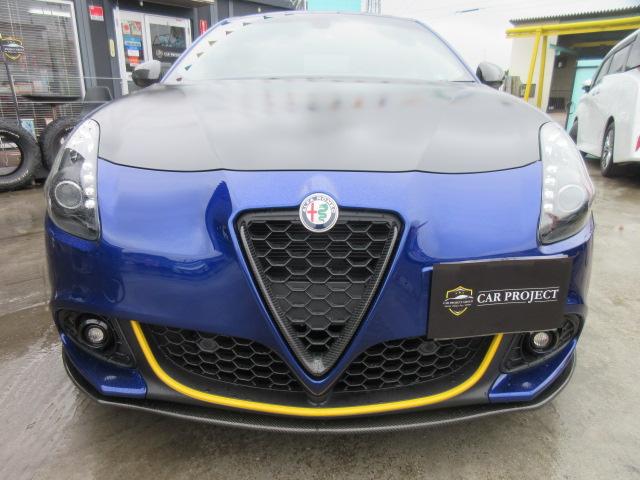 ジュリエッタ ヴェローチェ　スペチアーレ　６５台限定車　・２０台限色　最終型　黒本革　シートヒーター　カロッツェリアナビ　フルセグＴＶ　Ｂカメラ　ＥＴＣ　ドラレコ　イエローブレンボキャリパー　マレリ製スポーツマフラー　純正１８アルミ　ボンネットラッピング（12枚目）