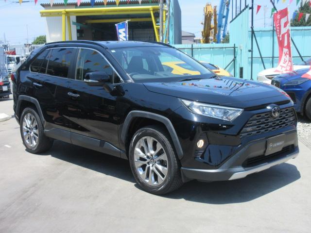 ＲＡＶ４ Ｇ　Ｚパッケージ　４ＷＤ　・Ｔセーフティセンス　純正９型ナビ　フルセグＴＶ　Ｂカメラ　ＥＴＣ　デジタルインナーミラー　黒革シート　シートヒーター　ステアリングヒーター　レーダークルーズ　純正１９ＡＷ　ルーフレール　スマートキー（10枚目）