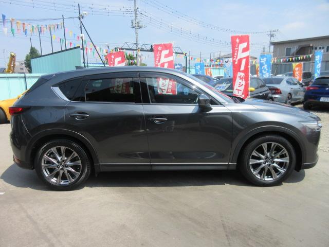 ＣＸ－５ ＸＤエクスクルーシブモード　・サンルーフ　純正１０．２５型ナビ　フルセグＴＶ　全周囲カメラ　ＢＯＳＥ　ＥＴＣ　ドラレコ　濃茶本革エアシート　シートヒーター　ステアリングヒーター　電動ゲート　オートエグゼマフラー＆レッドスプリング（11枚目）