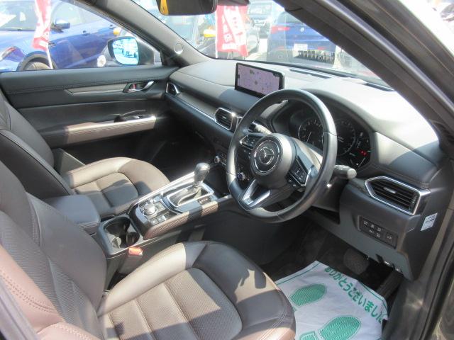 ＣＸ－５ ＸＤエクスクルーシブモード　・サンルーフ　純正１０．２５型ナビ　フルセグＴＶ　全周囲カメラ　ＢＯＳＥ　ＥＴＣ　ドラレコ　濃茶本革エアシート　シートヒーター　ステアリングヒーター　電動ゲート　オートエグゼマフラー＆レッドスプリング（21枚目）