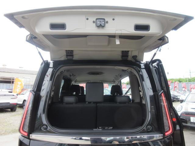 セレナ ハイウェイスターＶ　４ＷＤ　・プロパイロット　純正１２．３型ナビ　フルセグＴＶ　アラウンドビューモニター　ＥＴＣ２．０　前後ドラレコ　両側自動ドア　ハンズフリーオートスライド　１列目＆２列目シートヒーター　ステアリングヒーター（25枚目）