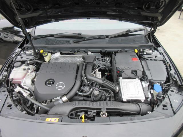 Aクラス A180スタイル AMGライン レザーエクスクルーシブPKG ・アドバンスドPKG AMGレザーエクスクルーシブPKG 純正ナビ フルセグ 全周囲カメラ 赤黒本革シートヒーター ワイヤレス充電 アシスト支援 純正AMG18アルミ HUD ソナー レーンキープ(15枚目)