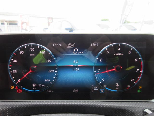 Aクラス A180スタイル AMGライン レザーエクスクルーシブPKG ・アドバンスドPKG AMGレザーエクスクルーシブPKG 純正ナビ フルセグ 全周囲カメラ 赤黒本革シートヒーター ワイヤレス充電 アシスト支援 純正AMG18アルミ HUD ソナー レーンキープ(48枚目)