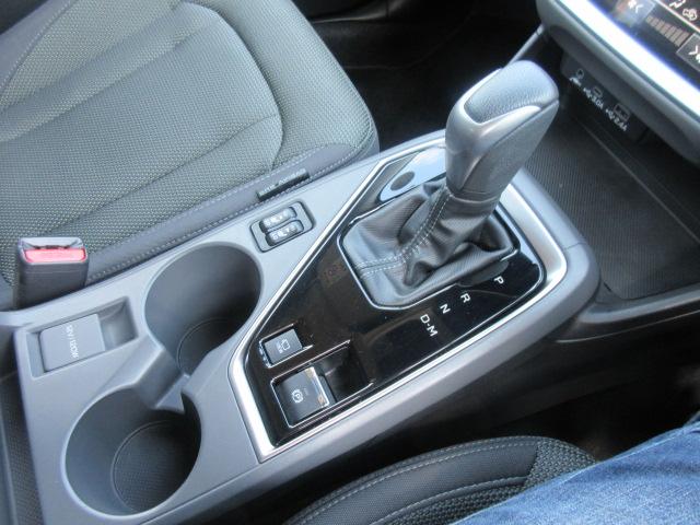 クロストレック リミテッド　４ＷＤ　・純正１１．６型スターリンクＤＡ　フルセグＴＶ　全周囲カメラ　ドラレコ　ＥＴＣ　シートヒーター　ステアリングヒーター　パワーシート　アイサイト　車両制御　走行アシスト　ＬＥＤライト　純正１８アルミ（57枚目）